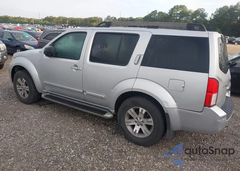 2010 Nissan Pathfinder Se z USA, uszkodzony, nr VIN 5N1AR1NB9AC613451